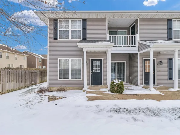 102 Essex Ln Unit 1, Savoy, IL 61874