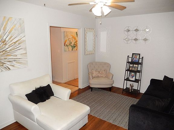 2nd image of 1409 Glenda Dr