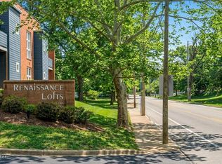 2745 Grinstead Dr APT 201, Louisville, KY