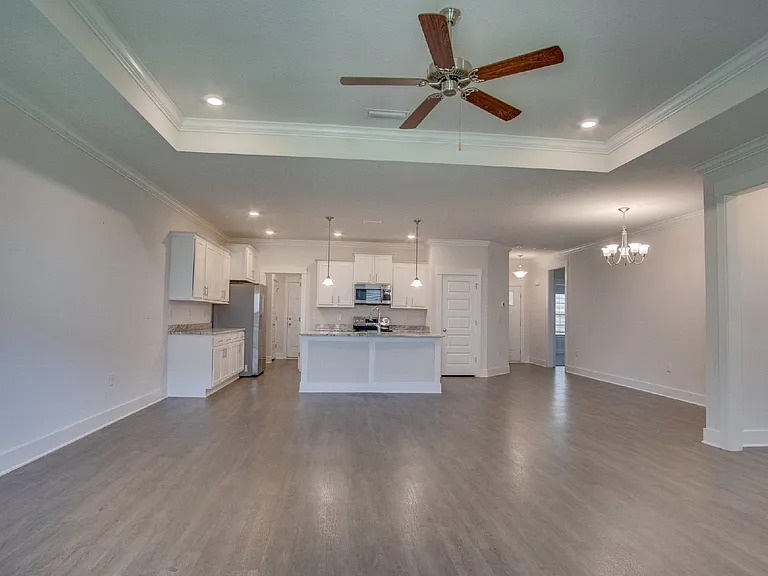 713 Brambling Ct — Photo 4