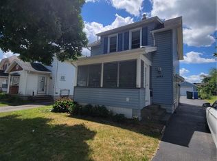 1093 Maple St, Rochester, NY 14611