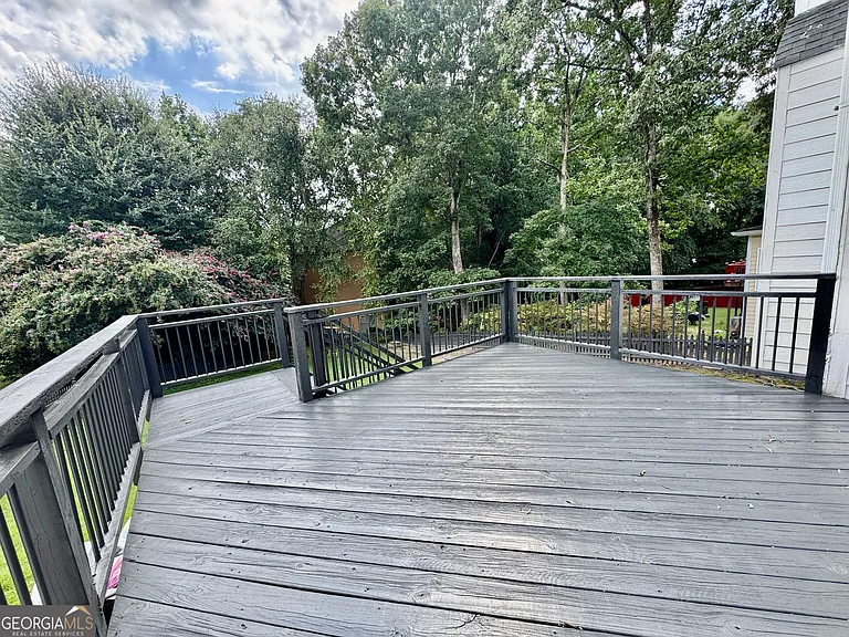 1770 Highland Oaks Way — Photo 11