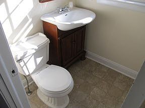 3rd image of 5621 Springwood Dr