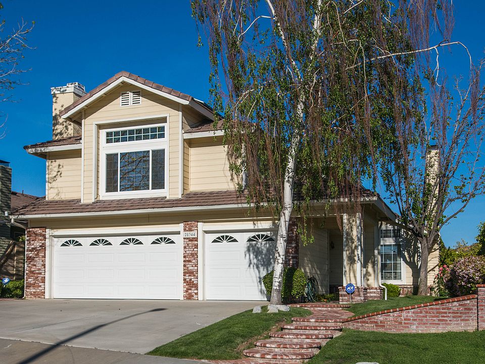 1st image of 28344 Maxine Ln