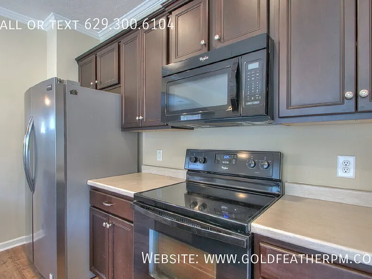 126 Trenton Ln — Photo 7