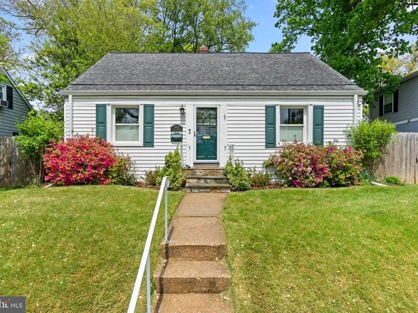 10604 S Dunmoor Dr, Silver Spring, MD 20901