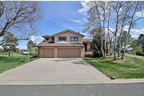 2nd image of 2906 Grand View Dr