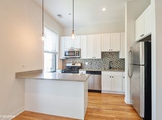 609 W Oakdale Ave APT 1, Chicago, IL 60657