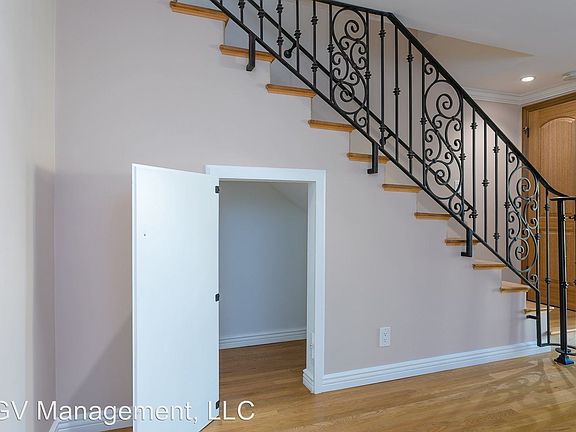 4th image of 314 El Dorado St #A