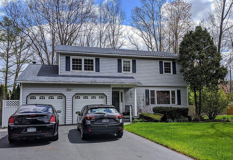 1st image of 10 McGregor Ct