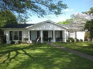 1st image of 102 Kent Dr