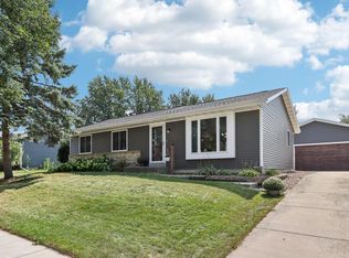 2313 Imperial Ln, Waukesha, WI 53188