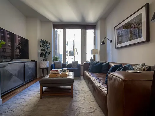 Rented by Oxford Property Group | media 6