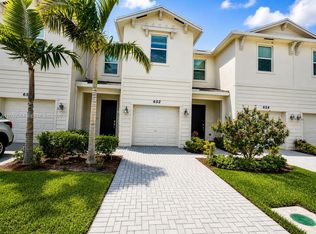 652 SE Lake Falls St, Port Saint Lucie, FL 34984