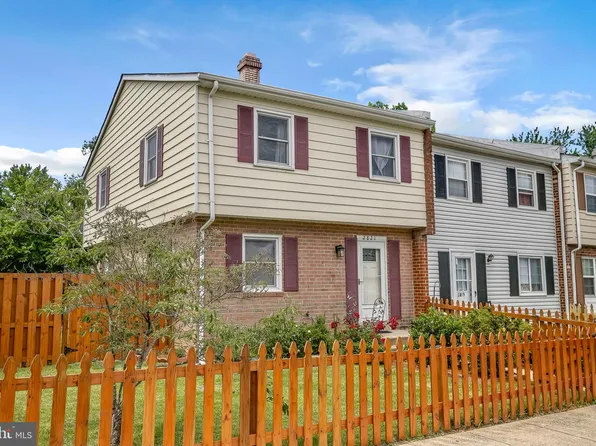 2821 Banks Ct, Dumfries, VA 22026