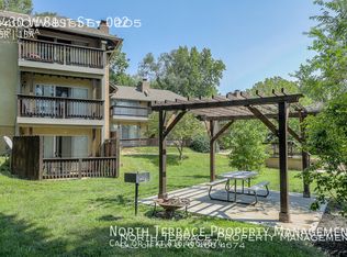 9430 W 81st St APT 2, Overland Park, KS 66204