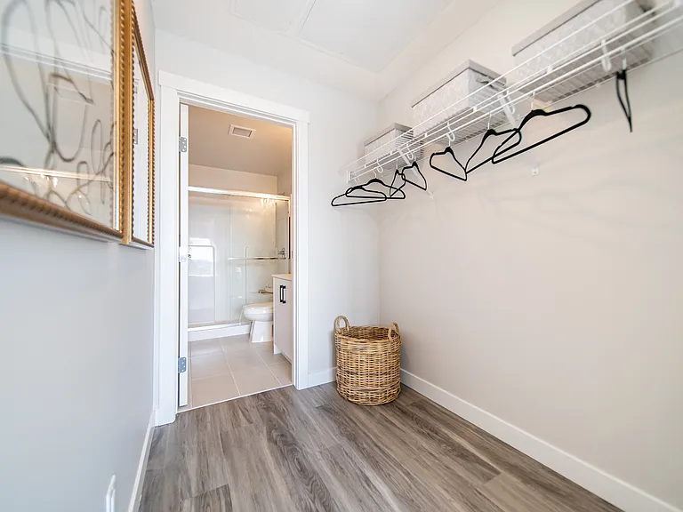 3859 Market St SE — Photo 38