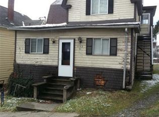 1102 Alexander Pl, Fairmont, WV