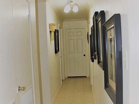 5th image of 3029 N Ambassador Ave