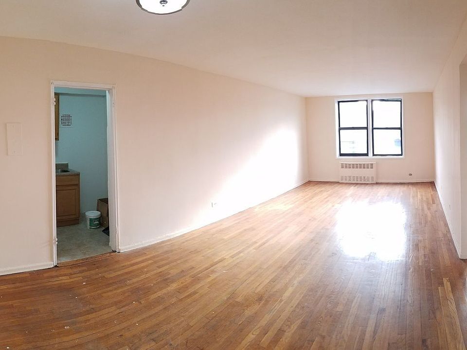 1st image of 460 E 21st St APT 3I
