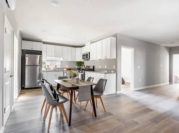 The Frazier (1107 S Hobart Blvd)