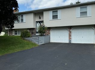 9 S Condor Dr, Rocky Hill, CT 06067