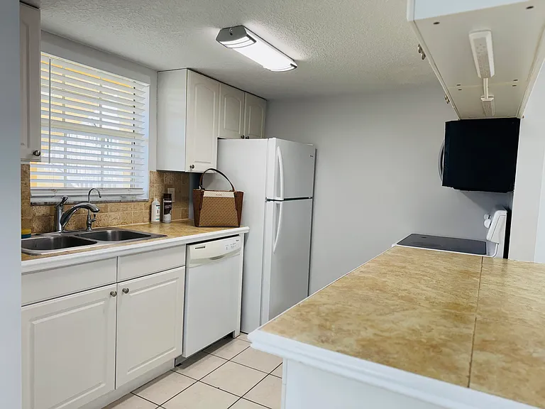 6323 La Costa Dr #H — Photo 5
