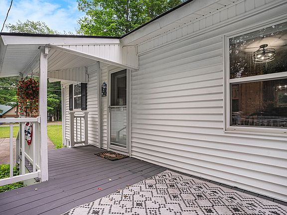 4th image of 4181 Sands Park Dr NE