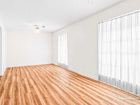 5th image of 4111 Capri Dr