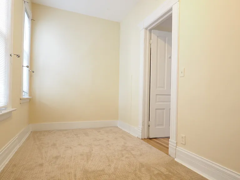 2138 N Sheffield Ave #2R — Photo 10