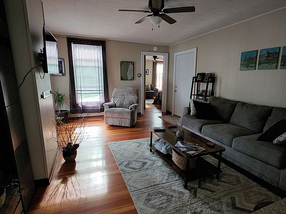 3rd image of 53 Greenbush St APT 3