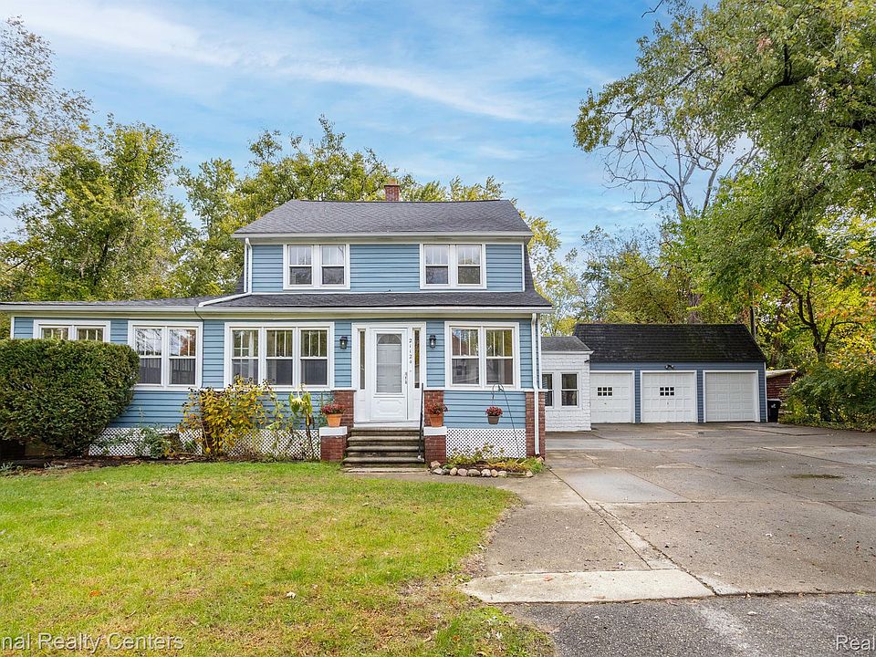 1st image of 21124 Willow Ln