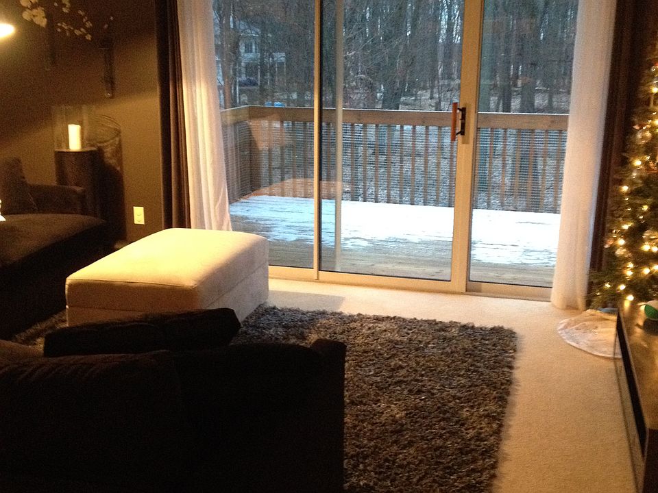 1st image of 369 Potters Dr