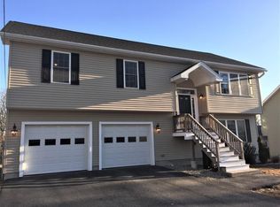 6 Greenhalge St, Worcester, MA 01604