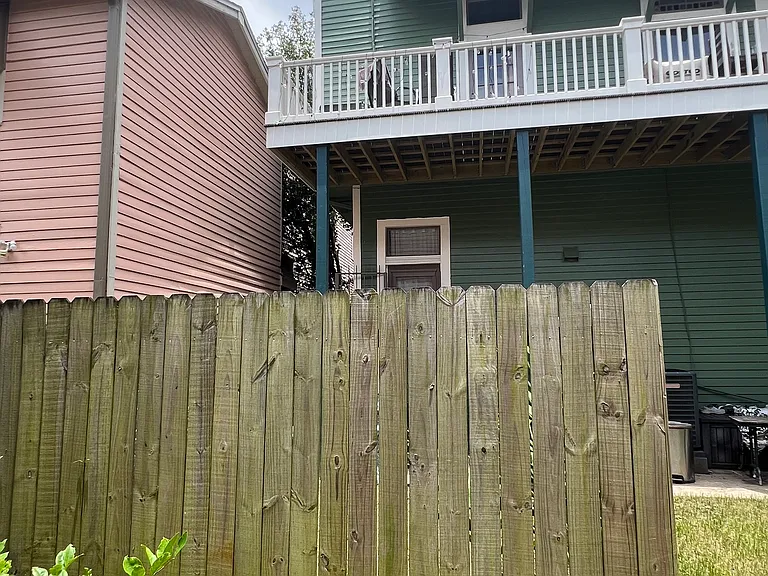 934 Philip St — Photo 24
