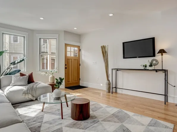 3 Porter Park #3, Cambridge, MA 02140
