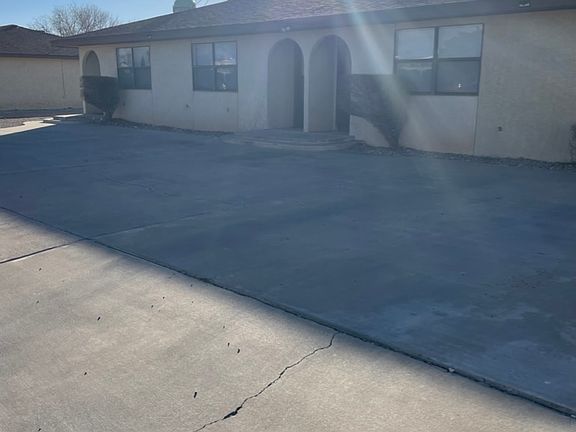2nd image of 1524 S Avenue H