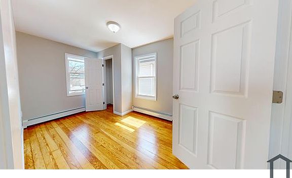 2nd image of 63 Barker St #2
