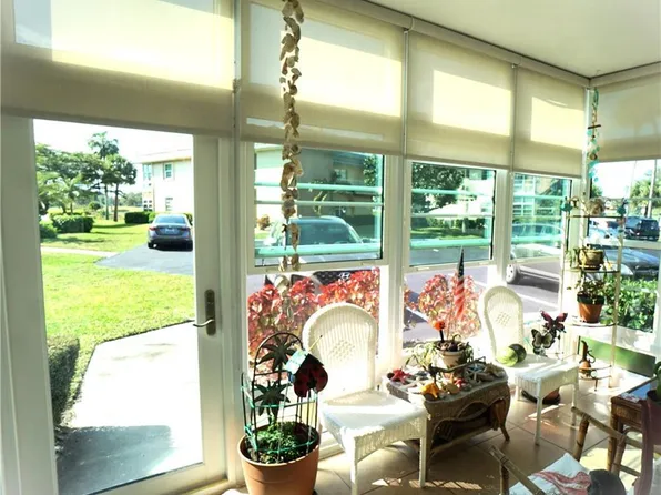 21 VISTA GARDENS Trail #105, Vero Beach, FL 32962