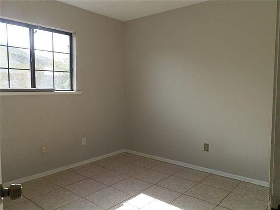 5th image of 4918 Pels Ave