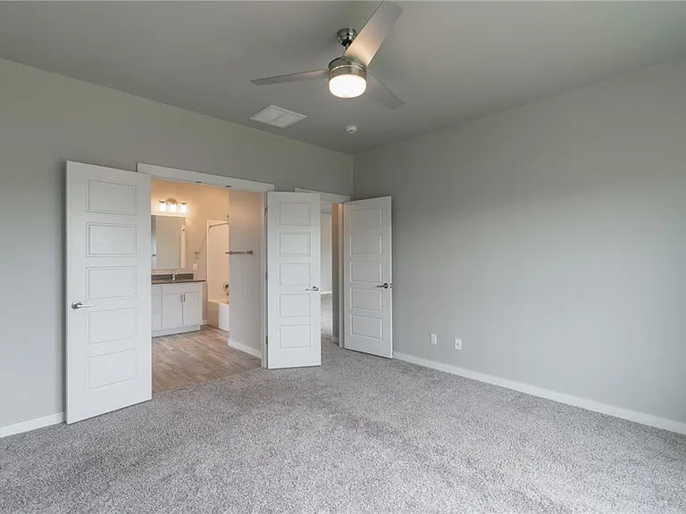 10720 NW 20th St — Photo 17