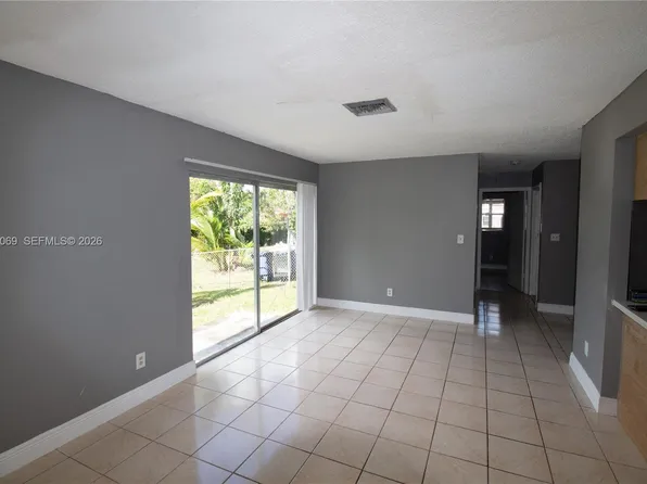 825 SW 10th St, Hallandale, FL