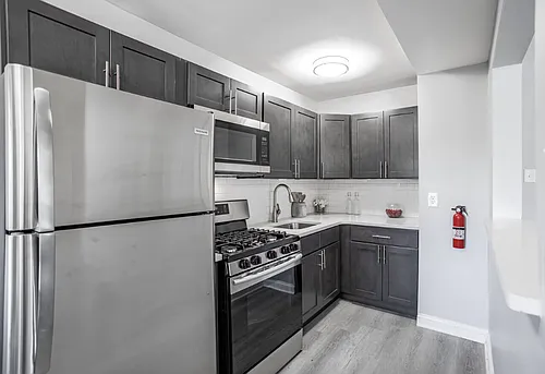 85 S Lansdowne Ave #2 Photo 1