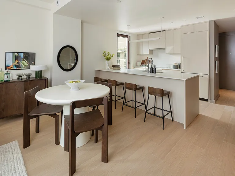300 E 50th St #16K — Photo 3