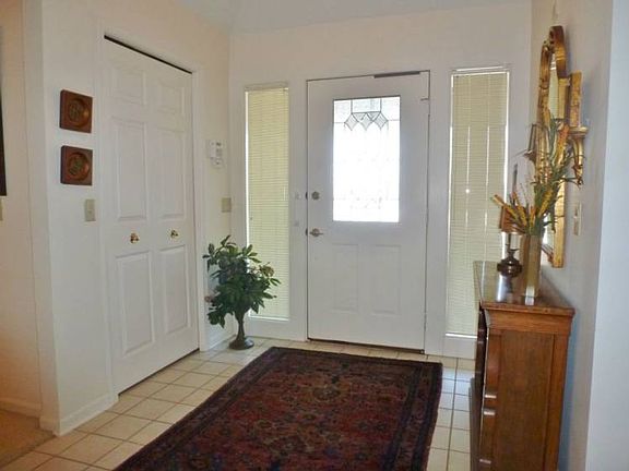 2nd image of 1813 Oakfield Dr #17