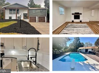 2 Surrey Ct, Chambersburg, PA 17201