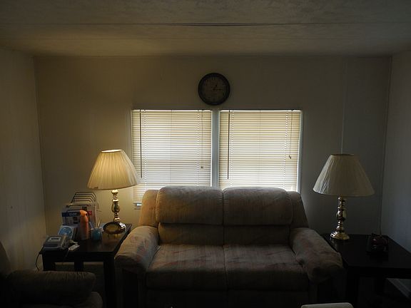 4th image of 33 Aa St