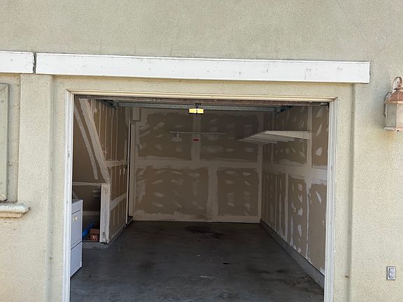 2nd image of 3966 Chamberer Dr #2