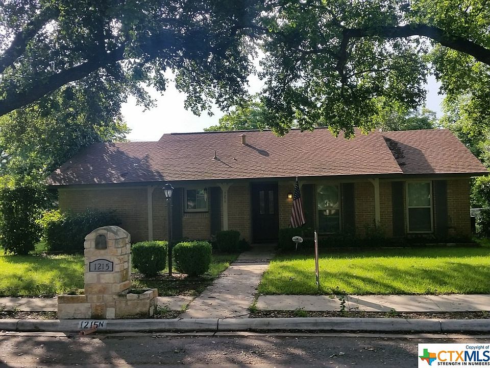1st image of 1213 & 1215 Barbara Dr