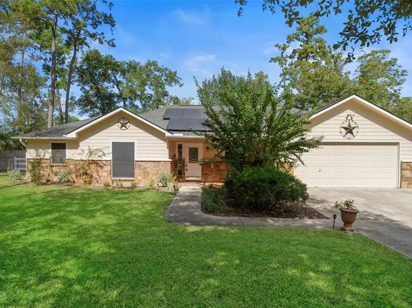 7014 Charred Pine Dr, Magnolia, TX 77354